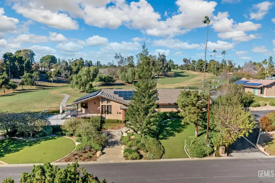 4290 COUNTRY CLUB DRIVE, Bakersfield, CA 93306 - #2