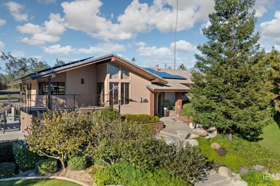 4290 COUNTRY CLUB DRIVE, Bakersfield, CA 93306 - #3