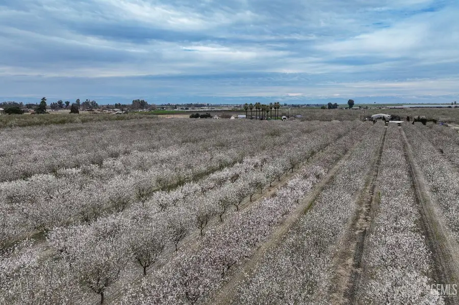 2233 S VALENTINE, Fresno, CA 93706 - #3