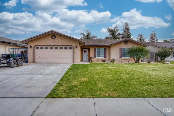 421 CHRIS AVENUE, Shafter, CA 93263