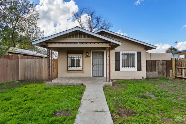 2521 P STREET, Bakersfield, CA 93301