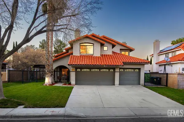 5633 W AVENUE L2, Lancaster, CA 93536