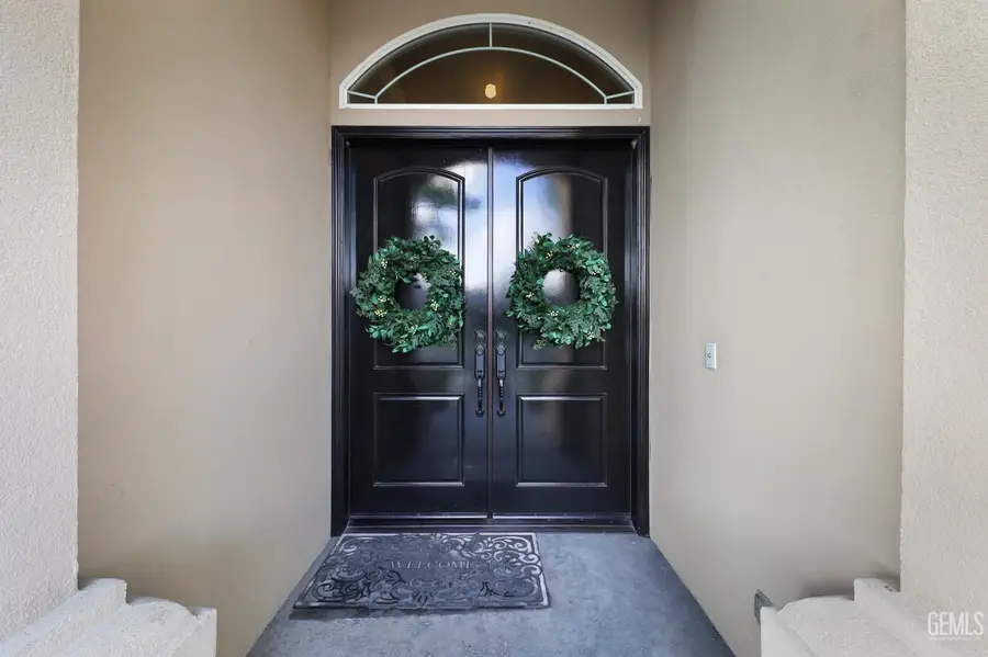 12700 THORNWOOD DRIVE, Bakersfield, CA 93311 - #3