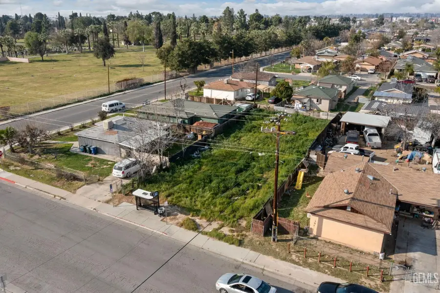 1104 VIRGINIA AVENUE, Bakersfield, CA 93307 - #2