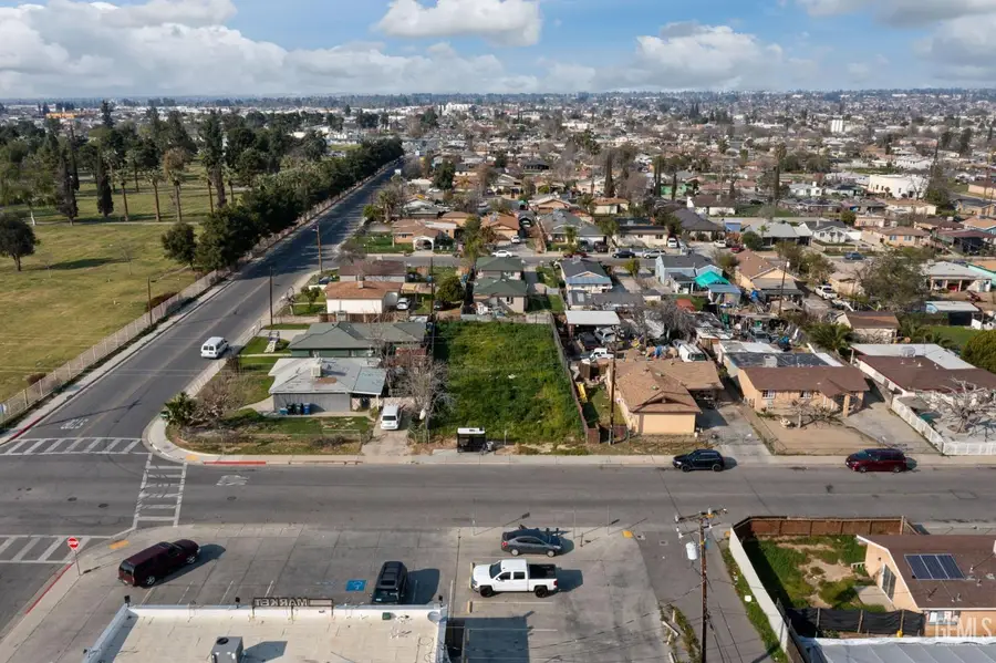 1104 VIRGINIA AVENUE, Bakersfield, CA 93307 - #3