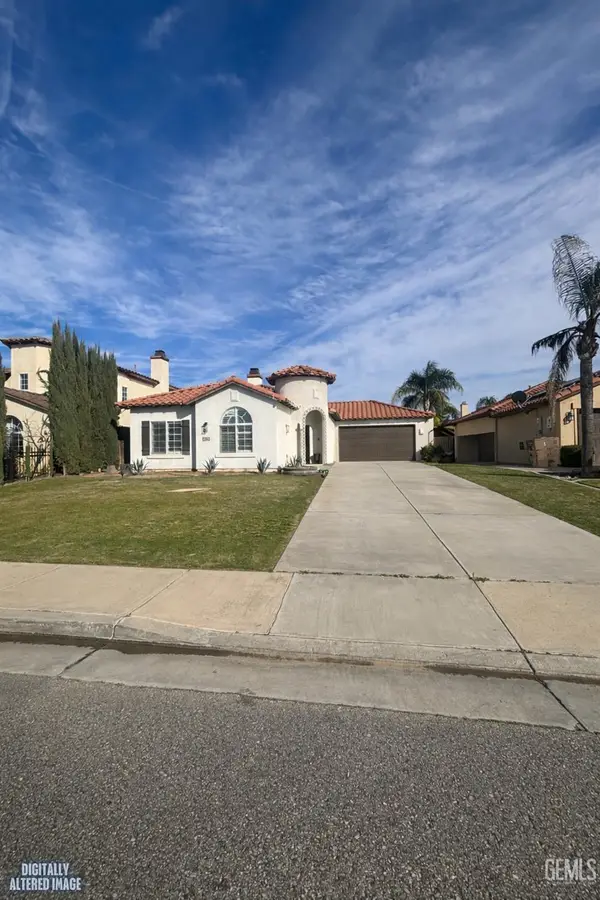300 SOLECITA WAY, Bakersfield, CA 93314