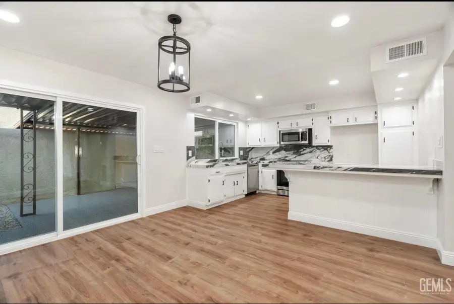 930 OLIVE DRIVE #26, Bakersfield, CA 93308 - #3