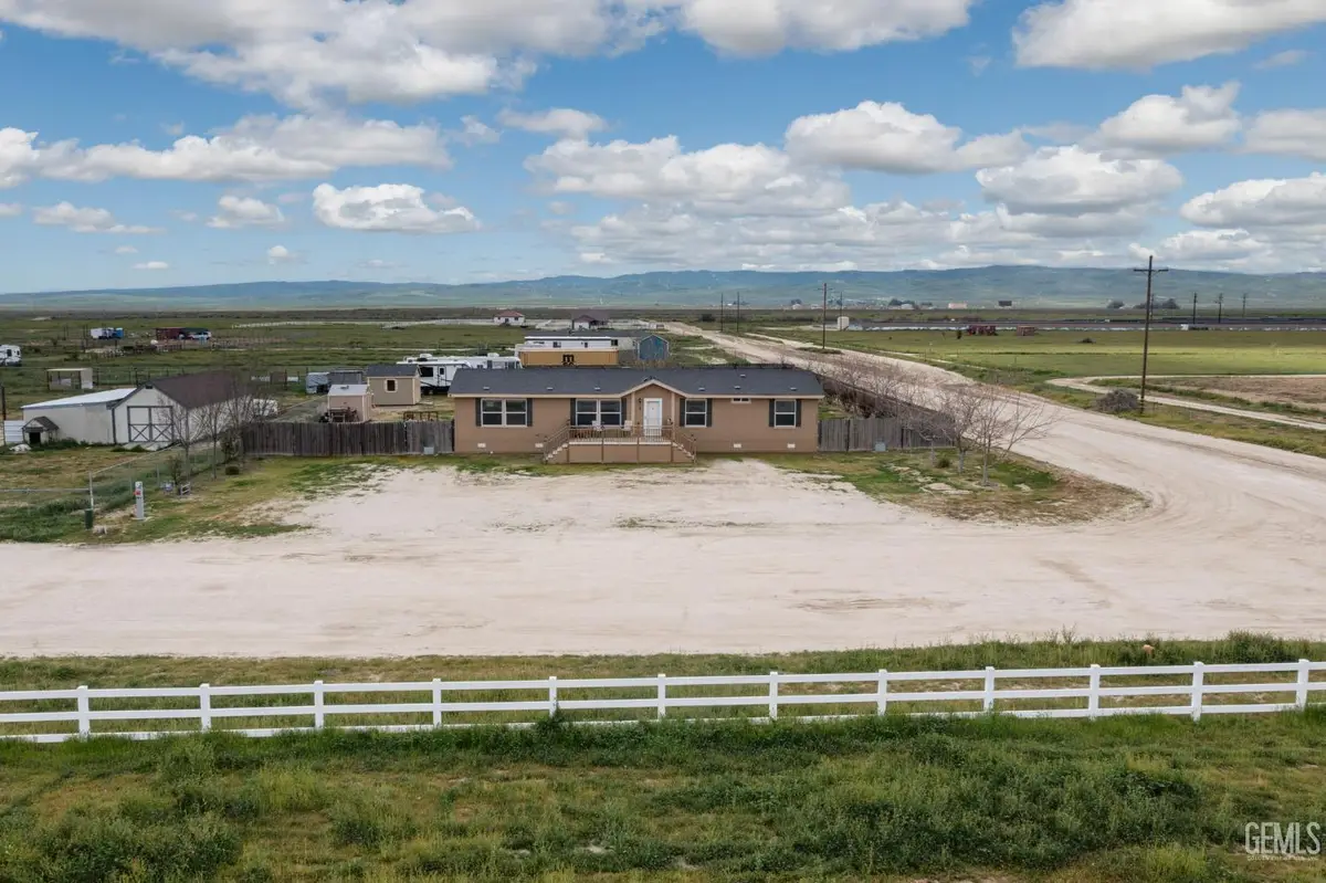 28105 CLYDESDALE AVENUE, Taft, CA 93268 - #1