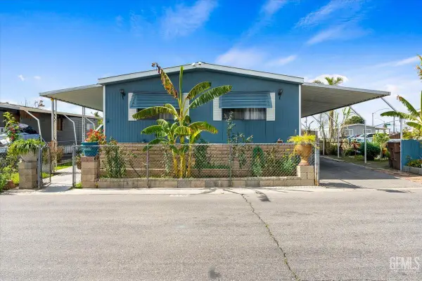 216 VIVIAN LANE, Bakersfield, CA 93308