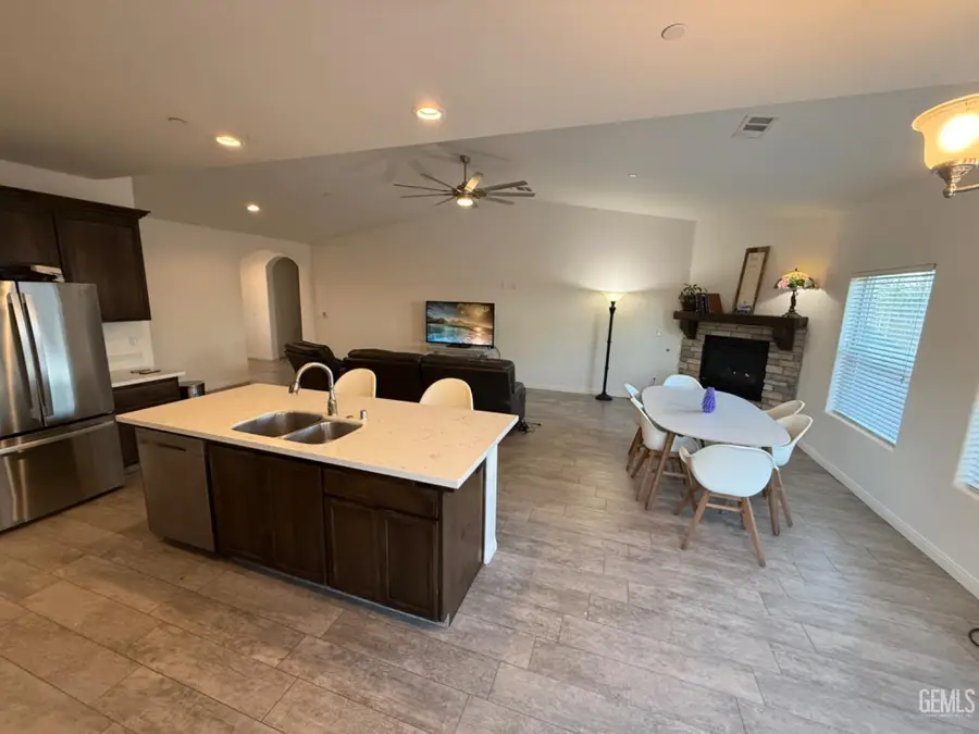 6106 BODEN PLACE, Bakersfield, CA 93306 - #3