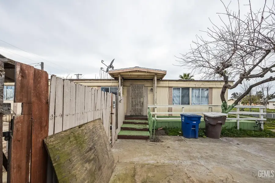 9631 GARDEN, Hanford, CA 93230 - #3