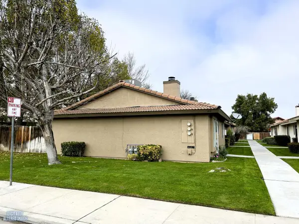 4424 WHITE LANE, Bakersfield, CA 93309