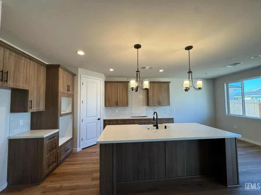 11026 ALCAZAR AVENUE, Bakersfield, CA 93311 - #2