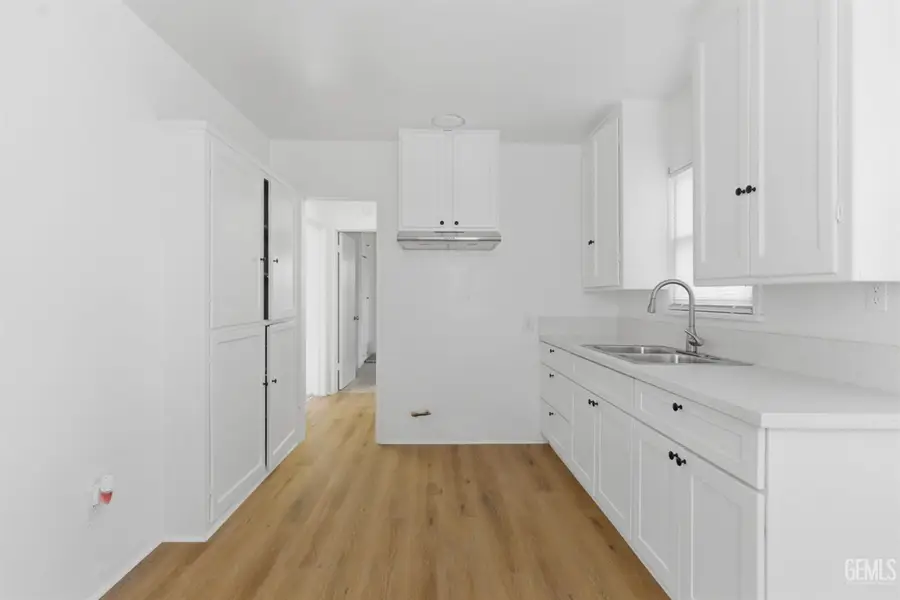 1600 HURRLE STREET, Bakersfield, CA 93308 - #3