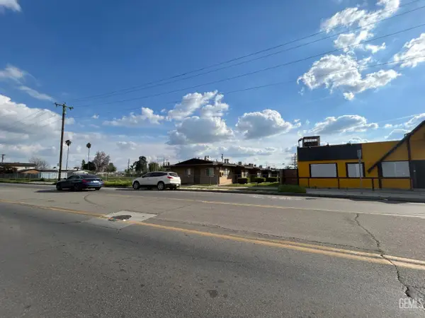 1911 FLOWER STREET, Bakersfield, CA 93305