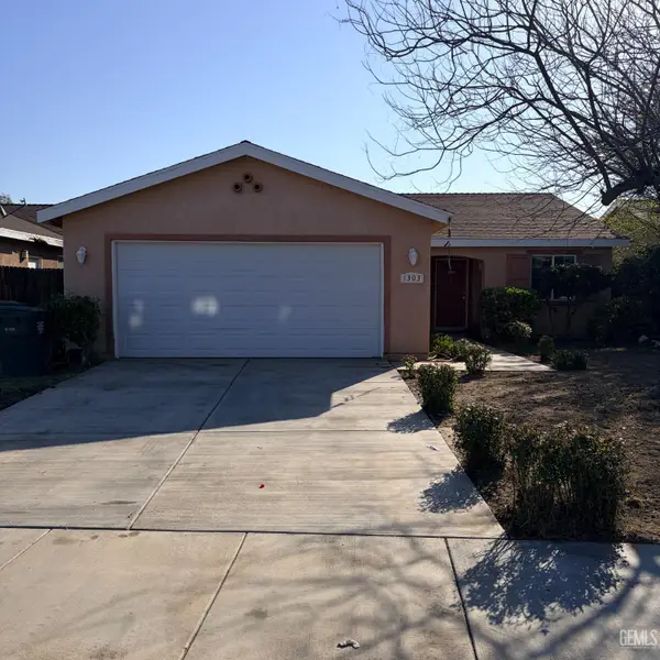 1303 ERIE STREET, Bakersfield, CA 93307