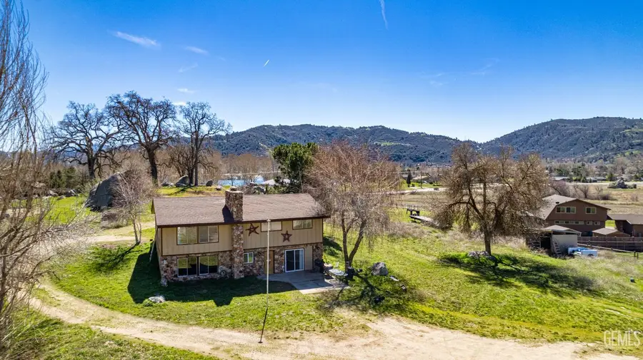 29960 GREENWATER DRIVE, Tehachapi, CA 93561 - #2