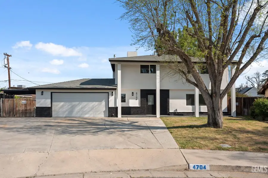 4704 WINNERS CIRCLE, Bakersfield, CA 93309 - #3
