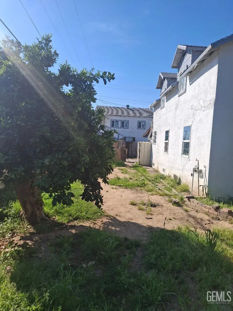 801 WASHINGTON AVENUE, Bakersfield, CA 93308 - #2
