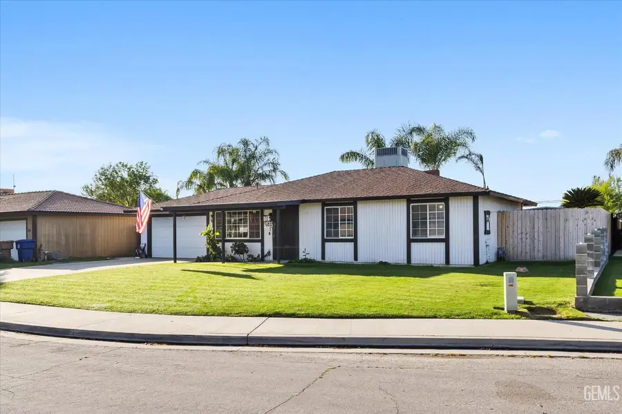 605 STIRRUP AVENUE, Bakersfield, CA 93307 - #3