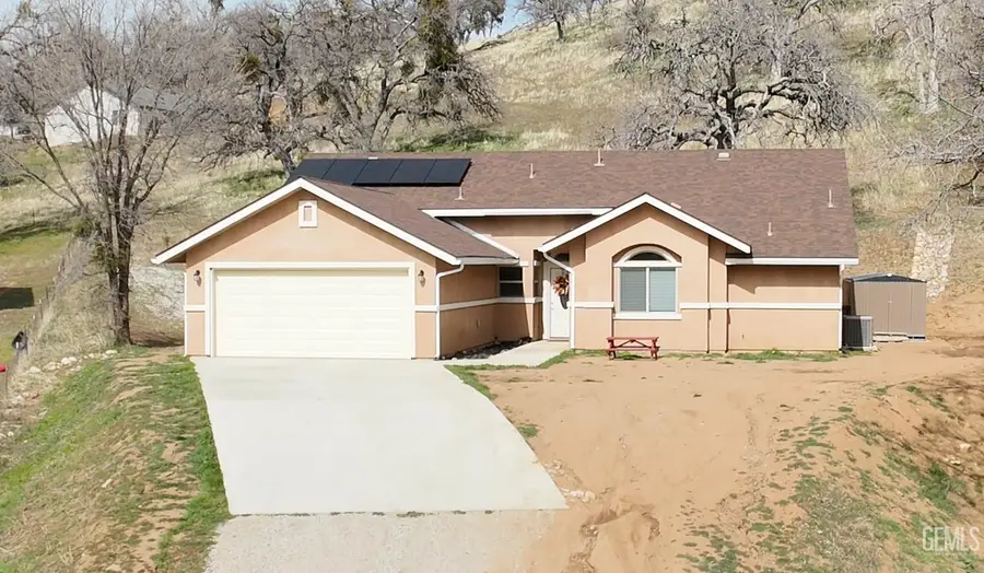 17950 ZURICH CT, Tehachapi, CA 93561 - #2