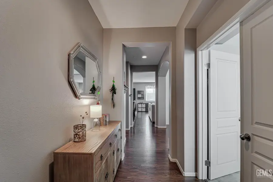 10905 MOUNTAINSIDE DRIVE, Bakersfield, CA 93306 - #2