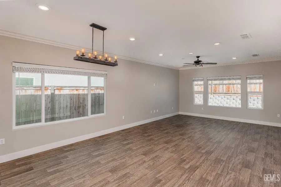 9634 SILVER FALLS LANE, Shafter, CA 93263 - #2