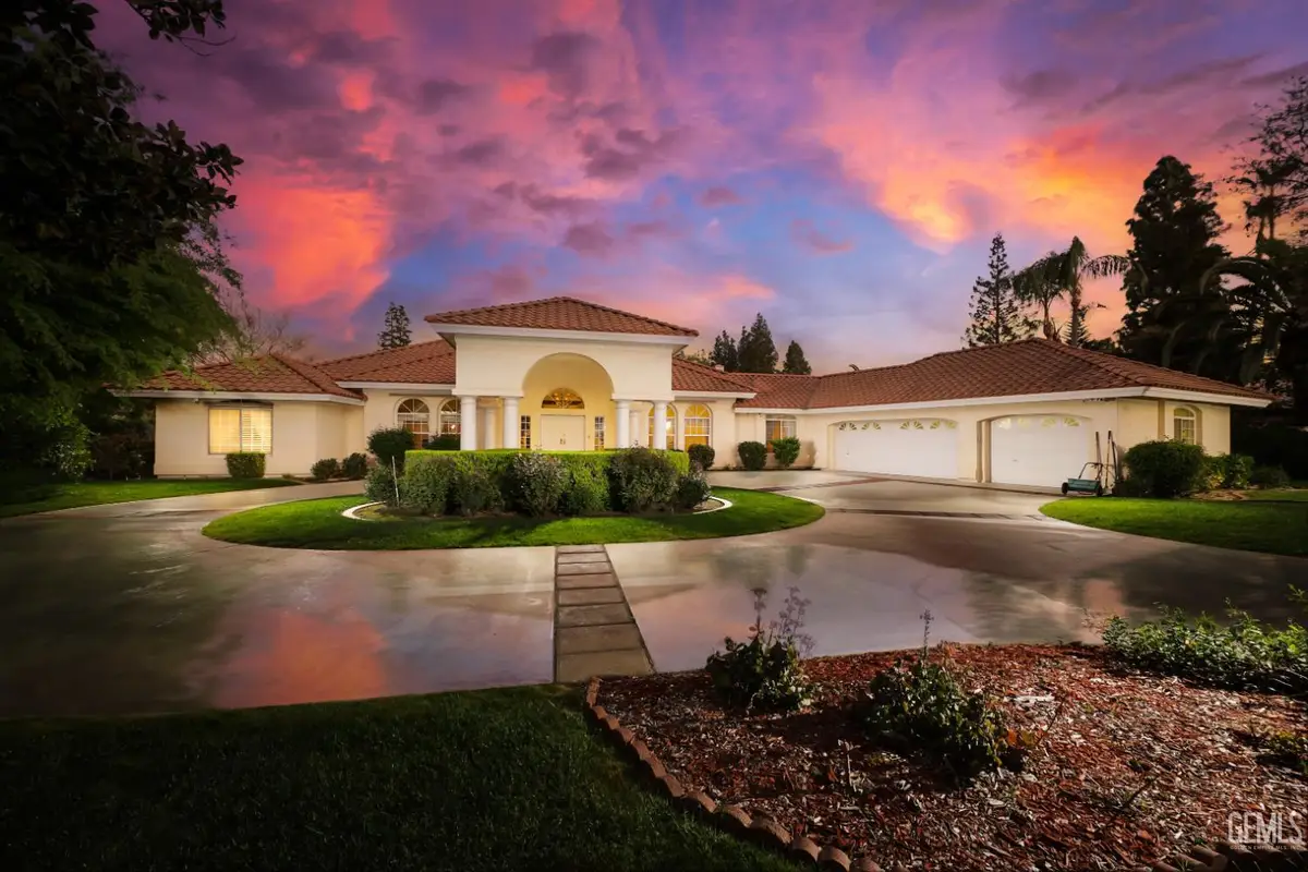 7301 CALLE SAGRADA, Bakersfield, CA 93309 - #1