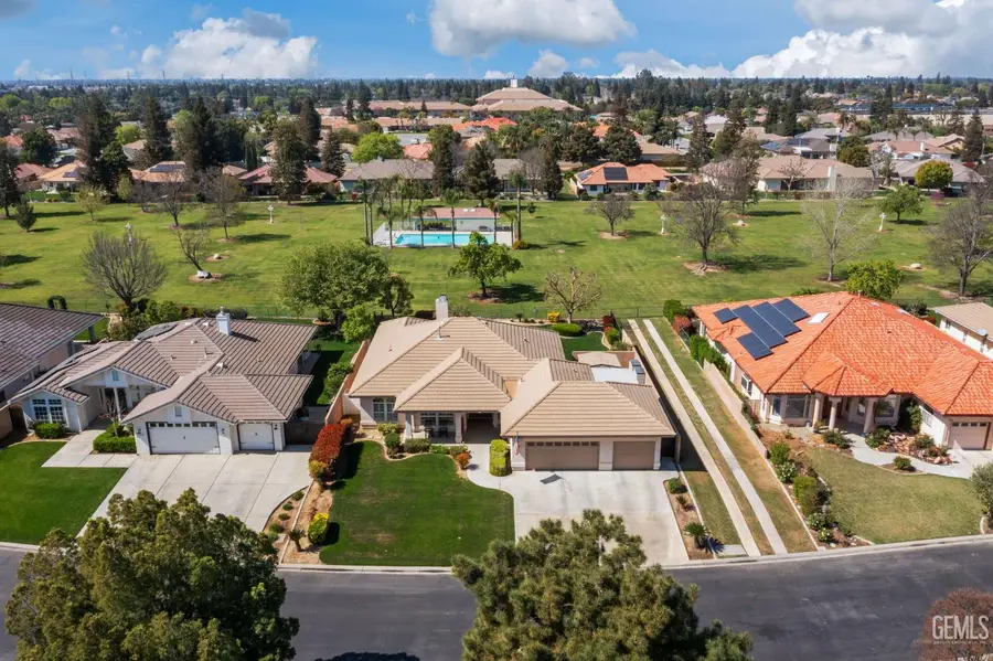 4401 PALISADES CIRCLE, Bakersfield, CA 93308 - #2