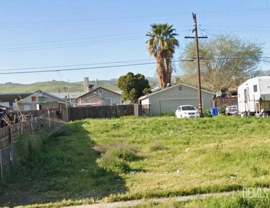 219 WOODROW STREET, Taft, CA 93268 - #1