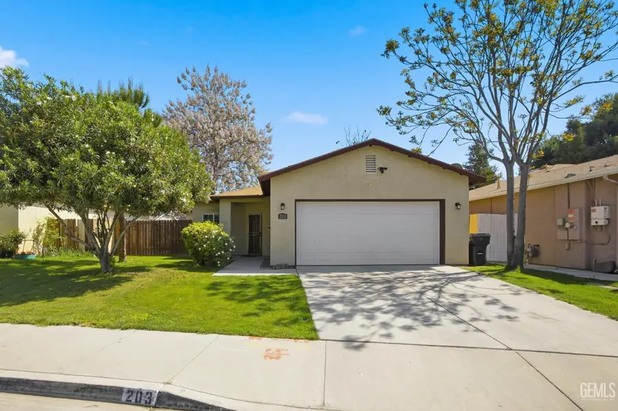 203 ISLA DEL SOL DRIVE, Bakersfield, CA 93307 - #2