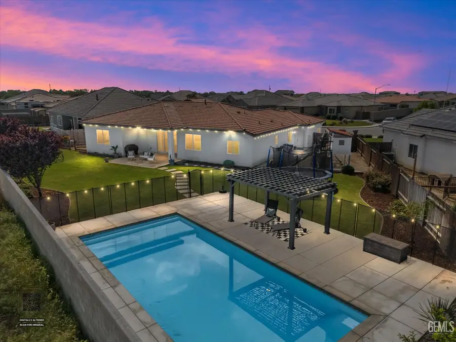 702 MENLO COURT, Bakersfield, CA 93314 - #2