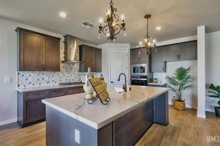 11029 ALCAZAR AVENUE, Bakersfield, CA 93311 - #3