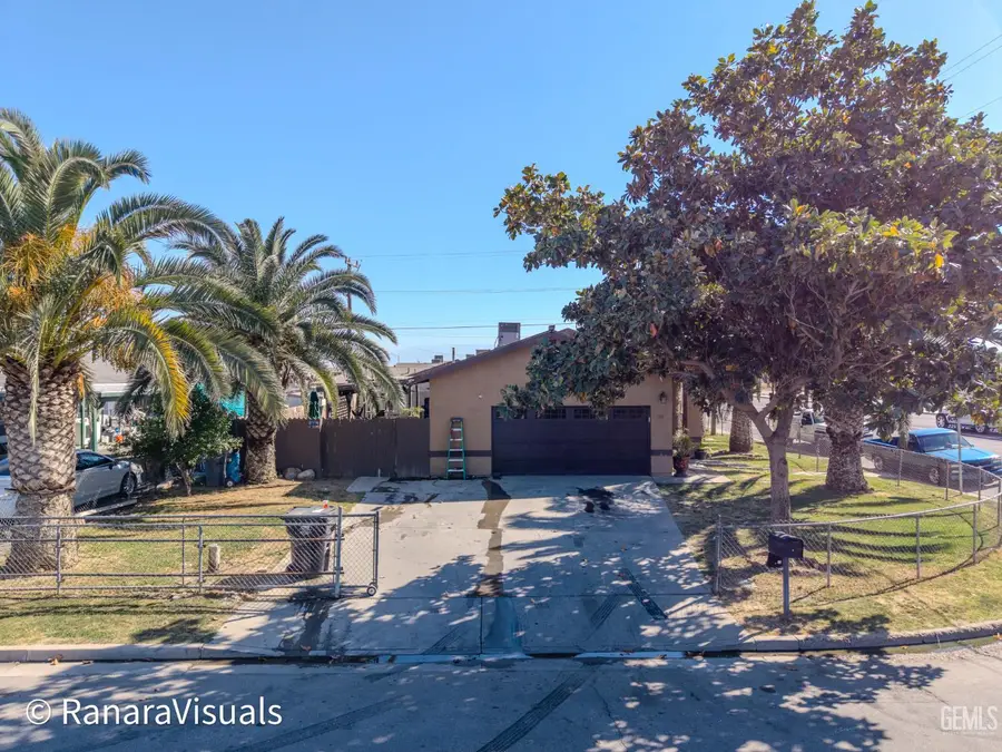 501 BUCKLEY AVENUE, Bakersfield, CA 93307 - #2