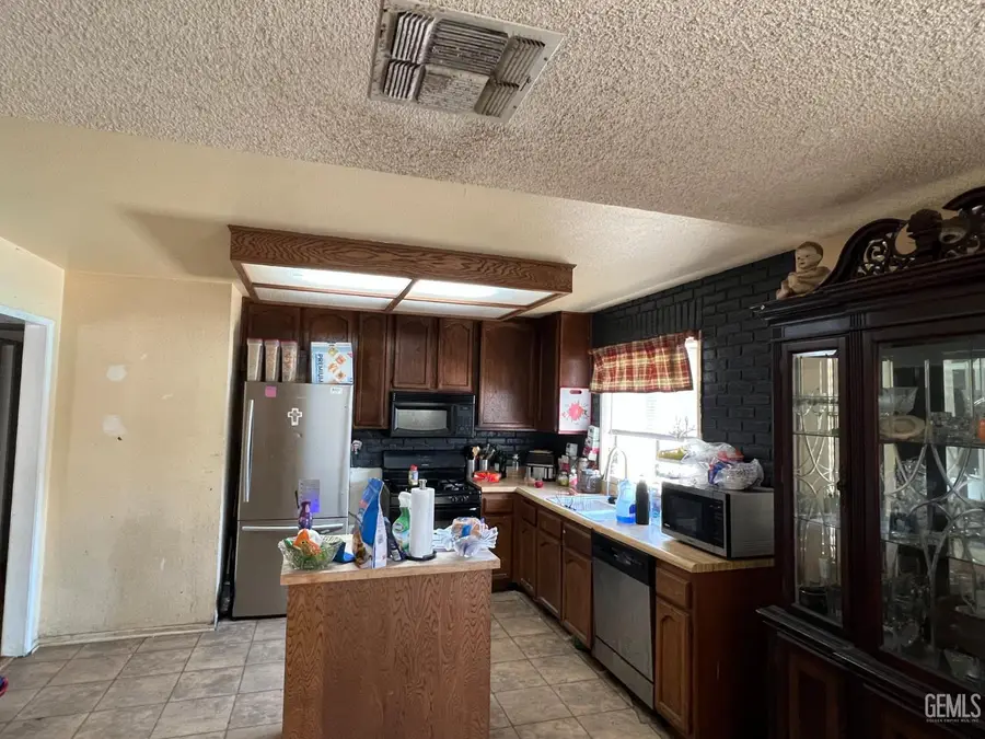 5500 POST STREET, Bakersfield, CA 93307 - #3
