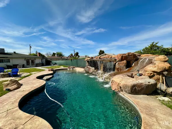 10404 ENGER STREET, Bakersfield, CA 93312