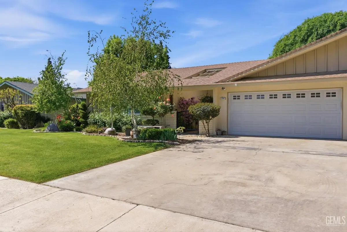 1325 THUNDERBIRD STREET, Bakersfield, CA 93309 - #1