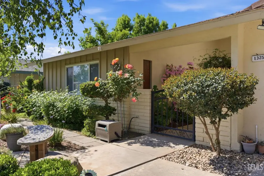 1325 THUNDERBIRD STREET, Bakersfield, CA 93309 - #2