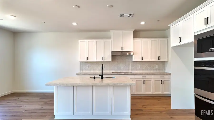 14717 ALPENGLOW STREET, Bakersfield, CA 93314 - #3