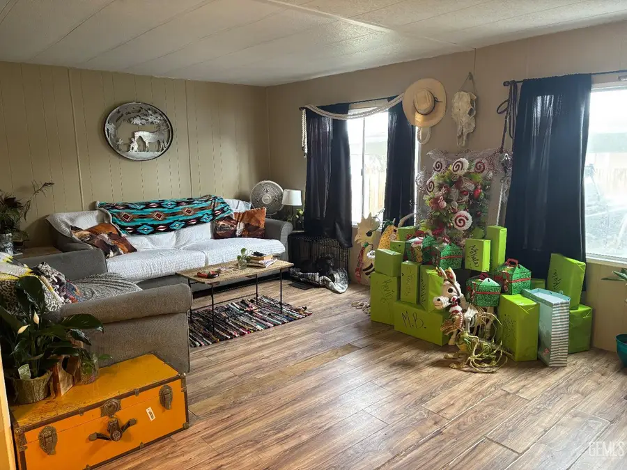 123 N 10TH STREET #103, Taft, CA 93268 - #3