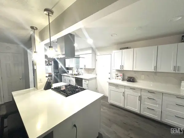 3333 EL ENCANTO COURT #22, Bakersfield, CA 93301