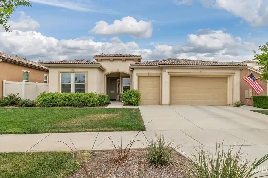 6211 SHELBURNE DRIVE, Bakersfield, CA 93306 - #2