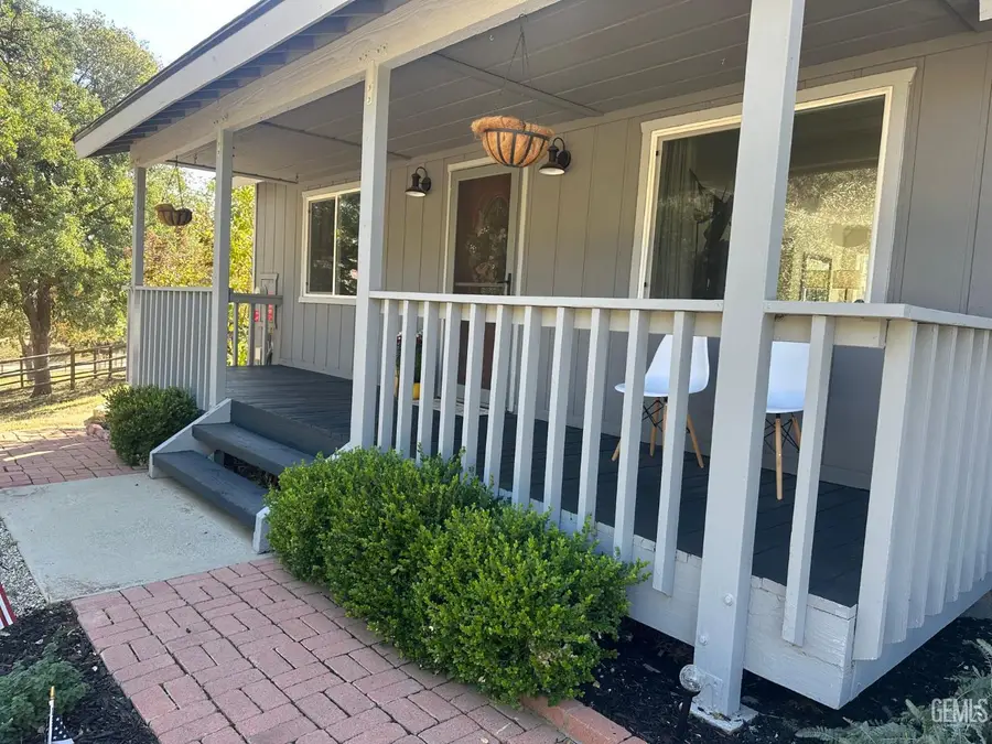 25908 BEAR VALLEY ROAD, Tehachapi, CA 93561 - #2