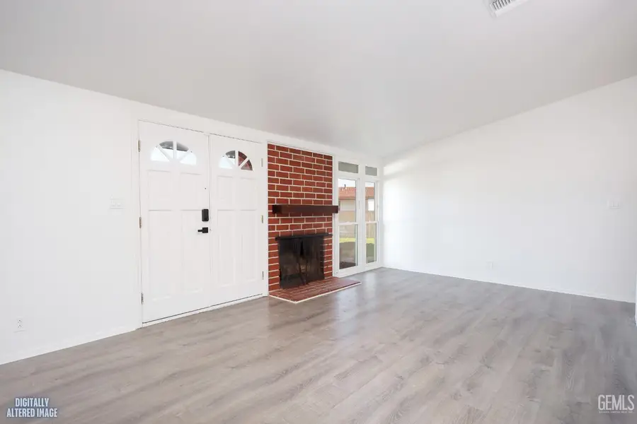 1049 N MACNEIL STREET, San Fernando, CA 91340 - #3