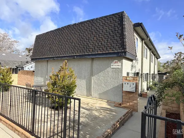 221 E E STREET, Tehachapi, CA 93561