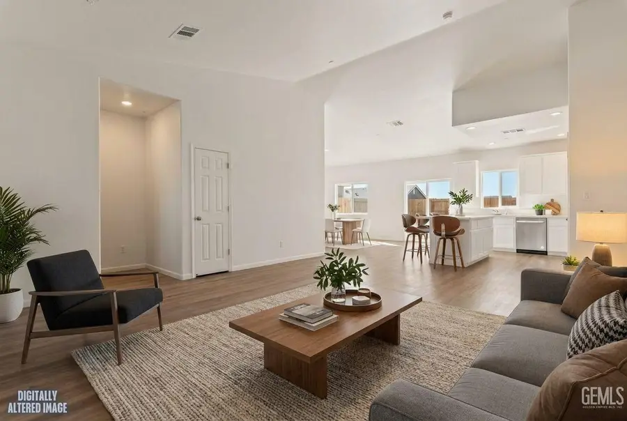 1315 RANCHERO AVENUE, McFarland, CA 93250 - #2