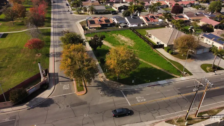 775 MAST AVENUE, McFarland, CA 93250 - #3