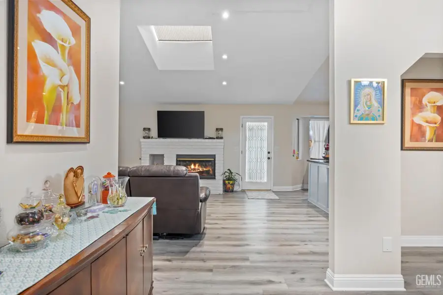 3105 WHISPER OAK WAY, Bakersfield, CA 93311 - #3