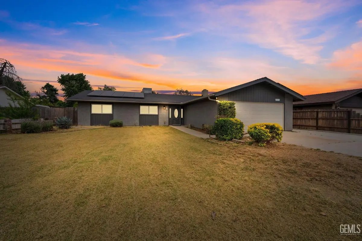 5016 WILLOW TREE DRIVE, Bakersfield, CA 93313 - #1