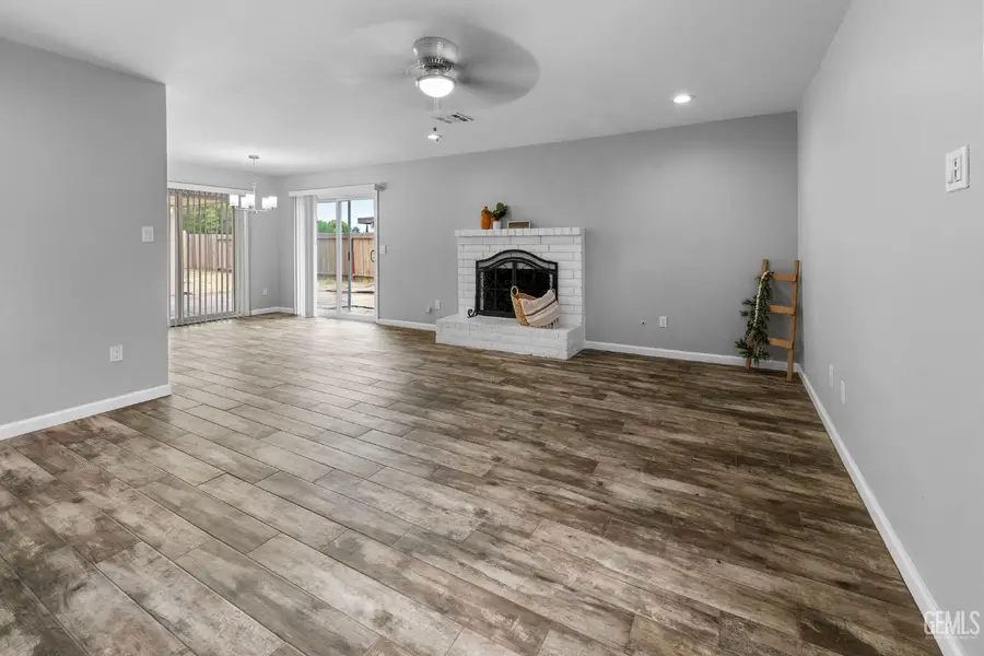 5016 WILLOW TREE DRIVE, Bakersfield, CA 93313 - #2